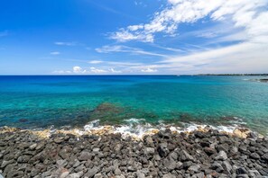 Condo, 1 Queen Bed with Sofa bed (Sea Village 4-205) | Beach | On the beach - Sea Village 4-205 (Kailua-Kona)