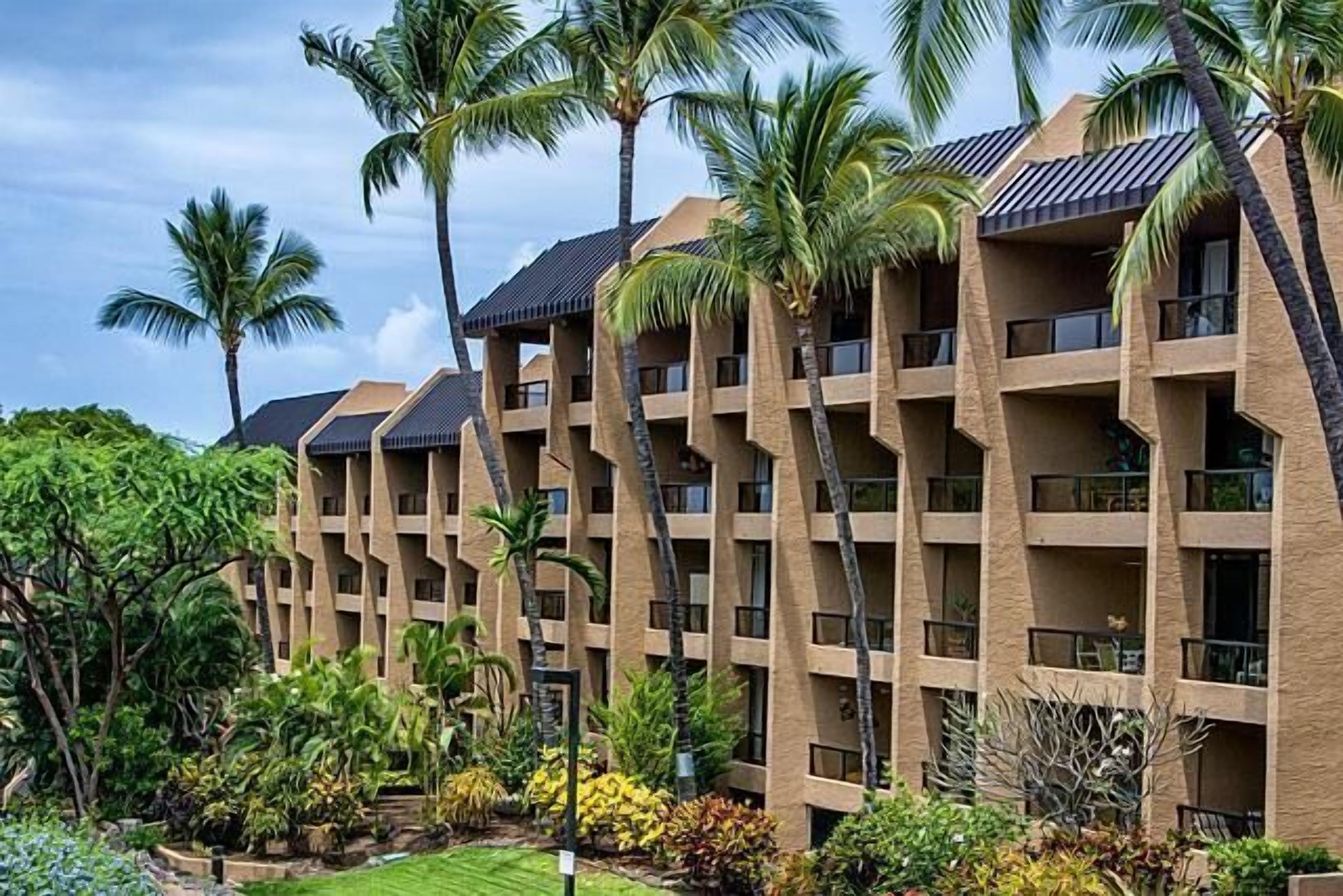 Condo, 1 Queen Bed with Sofa bed (Kona Pacific B409) | Exterior