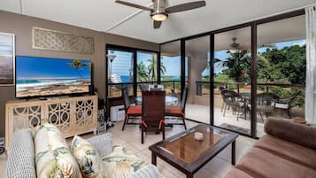 Condo, 1 Queen Bed with Sofa bed (Kona Pacific B409) | Living area