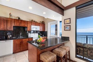 Condo, 1 King Bed with Sofa bed (Kona Makai 1-301) | Private kitchen | Fridge, microwave, oven, stovetop