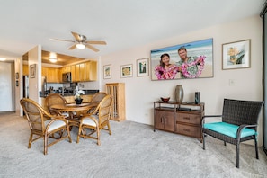 House, 1 Queen Bed (Kona Alii 608) | In-room dining
