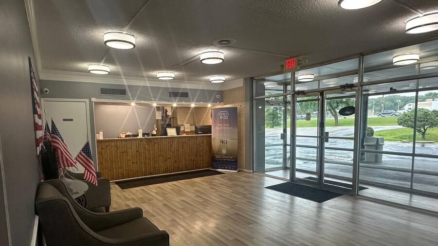Americas Best Value Inn Rockford