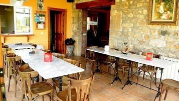 Suite, bany privat (2 supletorias) | Balcó