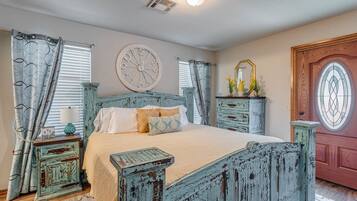Satin Suite | 1 bedroom, blackout drapes, soundproofing, iron/ironing board
