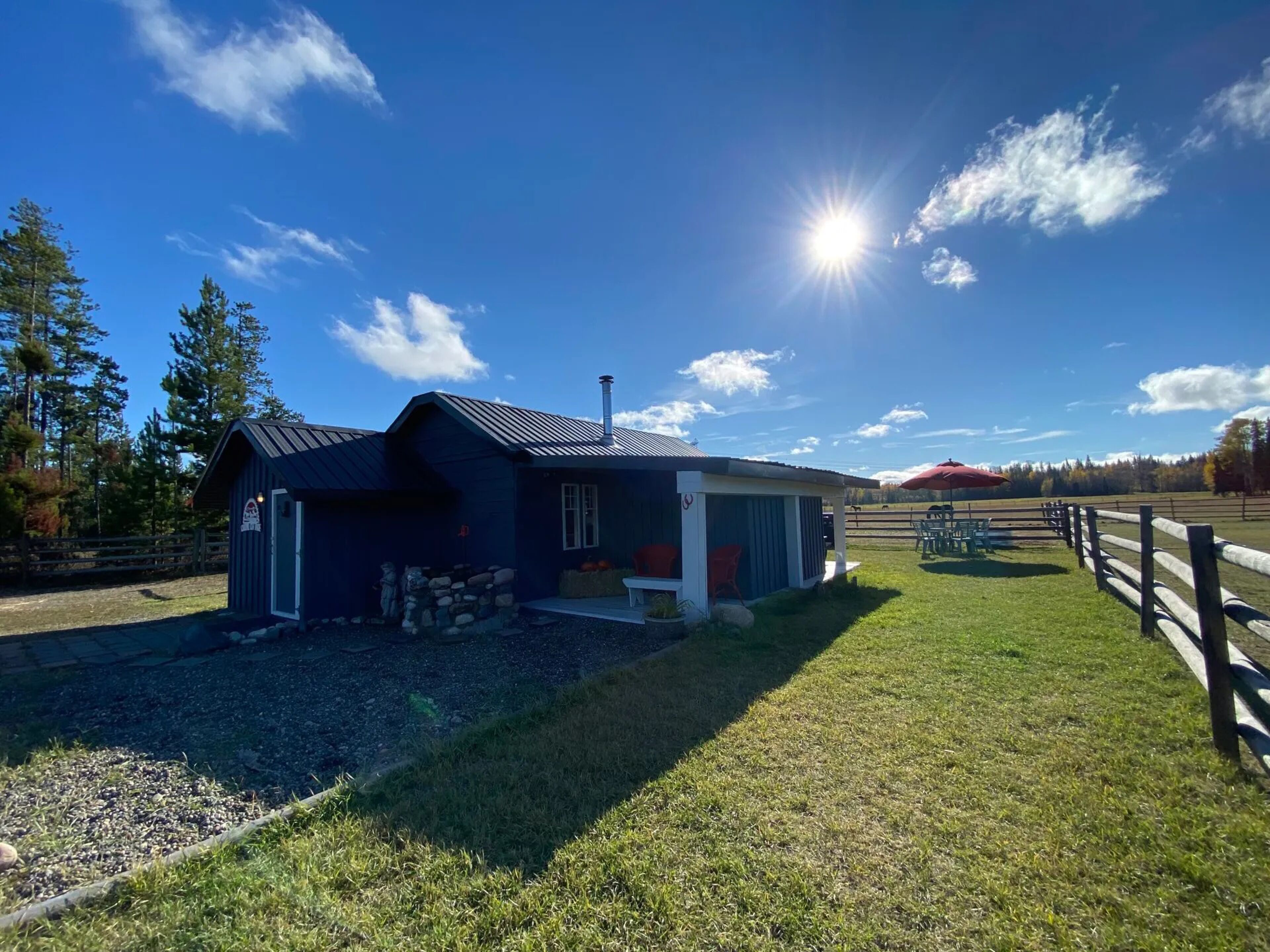 Superior Cottage, 1 Queen Bed, Valley View