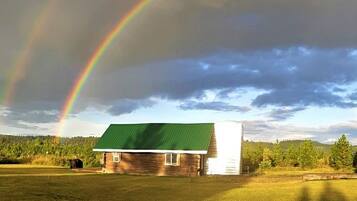Casa de campo Deluxe, varias camas, vista al valle | Decoración personalizada, muebles diferentes y insonorización