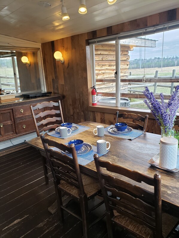 Casa rural estàndard, diversos llits, vistes a la vall | Cuina privada | Cafetera i tetera, bullidora elèctrica i torradora