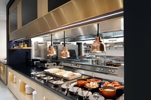 Se sirven desayunos, almuerzos y cenas