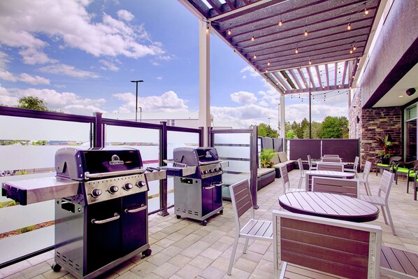 Terrace/patio - Home2 Suites by Hilton Toronto Brampton (Brampton)