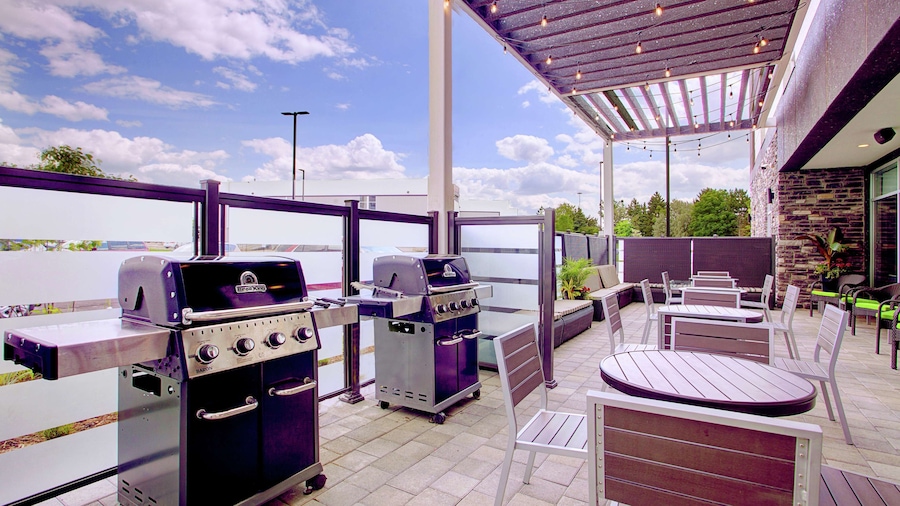 Home2 Suites by Hilton Toronto Brampton