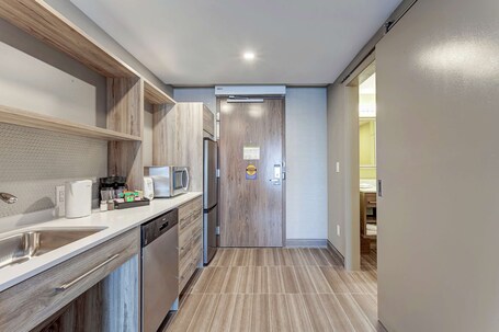 Home2 Suites by Hilton Toronto Brampton - Image 38