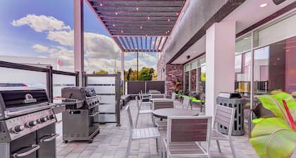 Home2 Suites by Hilton Toronto Brampton