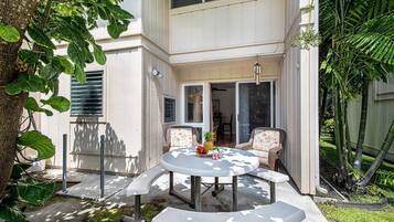 Condo, Multiple Beds, Partial Ocean View (Keauhou Kona Surf & Racquet Club #37) | Outdoor dining
