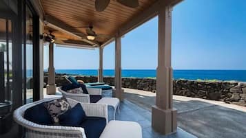 Condo, Multiple Beds, Ocean View (Keauhou Kona Surf & Racquet Club #5-1) | Terrace/patio