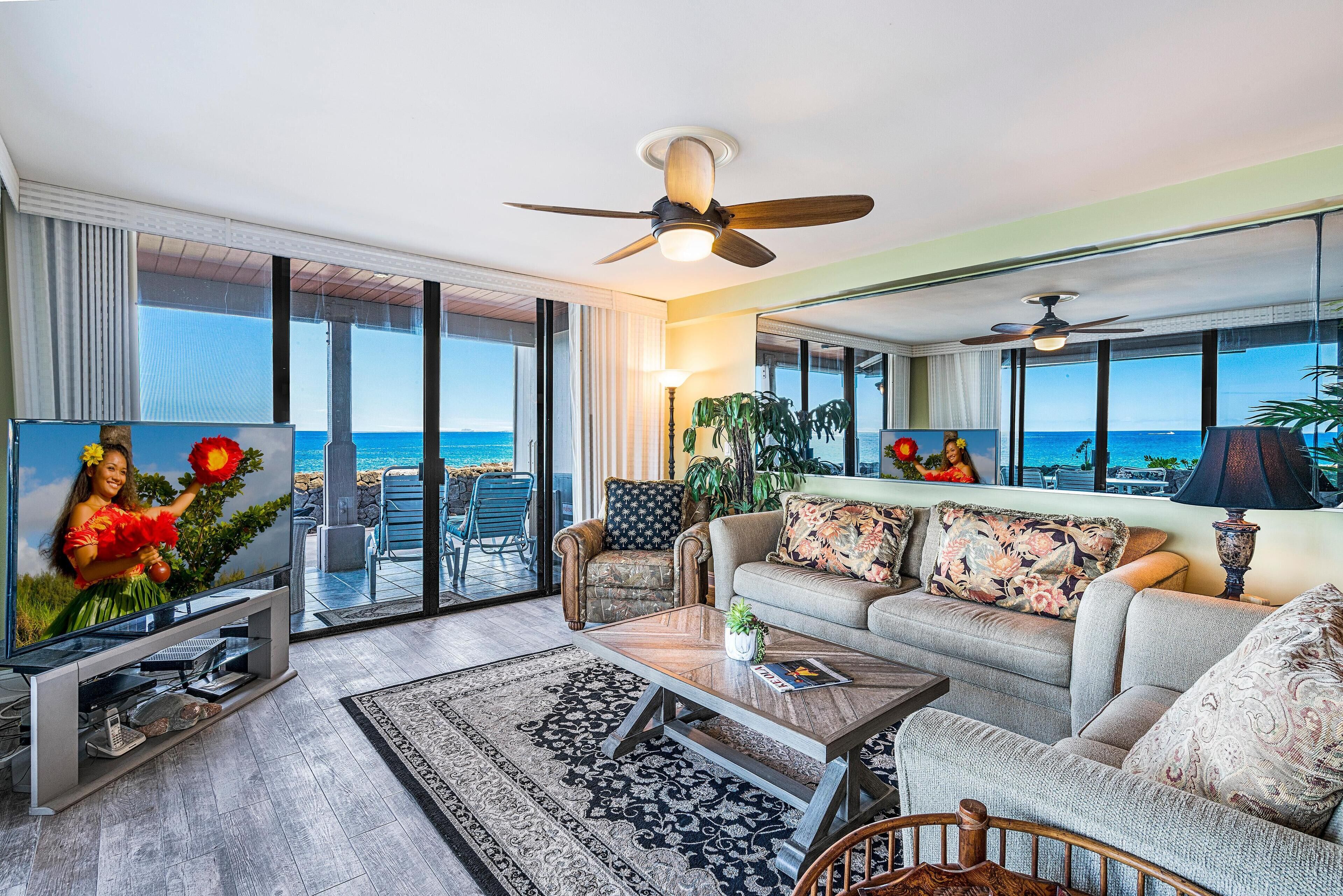 Condo, Multiple Beds, Ocean View (Keauhou Kona Surf & Racquet Club #5-1) | Living area