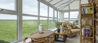 Stunning Coastal Country Cottage 2 Beds Sleeps 5