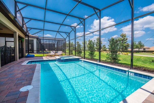 House, Multiple Beds (6 Bedroom 5 Bathroom Vacation Home ) | Indoor pool