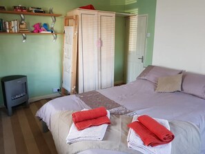 Apartment, 1 King-Bett und Schlafsofa | 1 Schlafzimmer, Bügeleisen/Bügelbrett, kostenloses WLAN, Bettwäsche