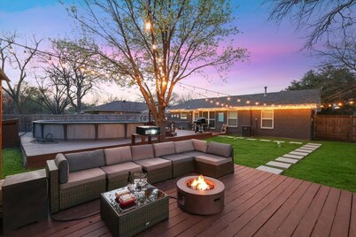 4-BD Luxury Retreat | Pool, Grill, Outdoor Cinema