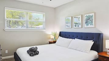4 chambres, fer et planche à repasser, Wi-Fi, draps fournis