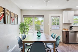 Dining - 4-BD Luxury Retreat | Pool, Grill, Outdoor Cinema (Richardson)
