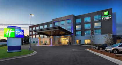 Holiday Inn Express Lake Park by IHG