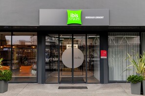 Property entrance - ibis Styles Bordeaux Lormont (Lormont)