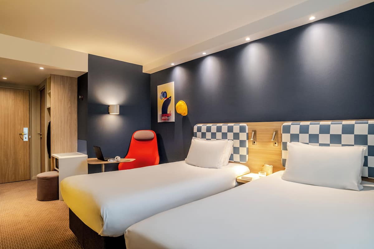 Chambre Standard, 2 lits une place