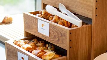 Desayuno buffet incluido entre semana