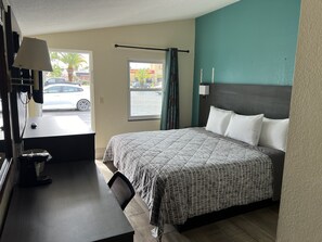 Deluxe Room, 1 King Bed, Non Smoking, Refrigerator & Microwave | 1 bedroom, premium bedding, Select Comfort beds, individually decorated