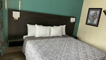 Deluxe Room, 1 King Bed, Non Smoking, Refrigerator & Microwave | Premium bedding, Select Comfort beds, individually decorated