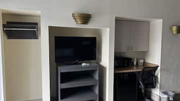 Deluxe Room, 2 Queen Beds, Non Smoking, Refrigerator & Microwave | Premium bedding, Select Comfort beds, individually decorated