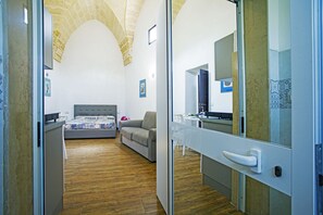 เอ็กซ์คลูซีฟสตูดิโอ | ตู้นิรภัยในห้องพัก, ห้องเก็บเสียง, เตียงเสริม/เปล, Wi-Fi ฟรี