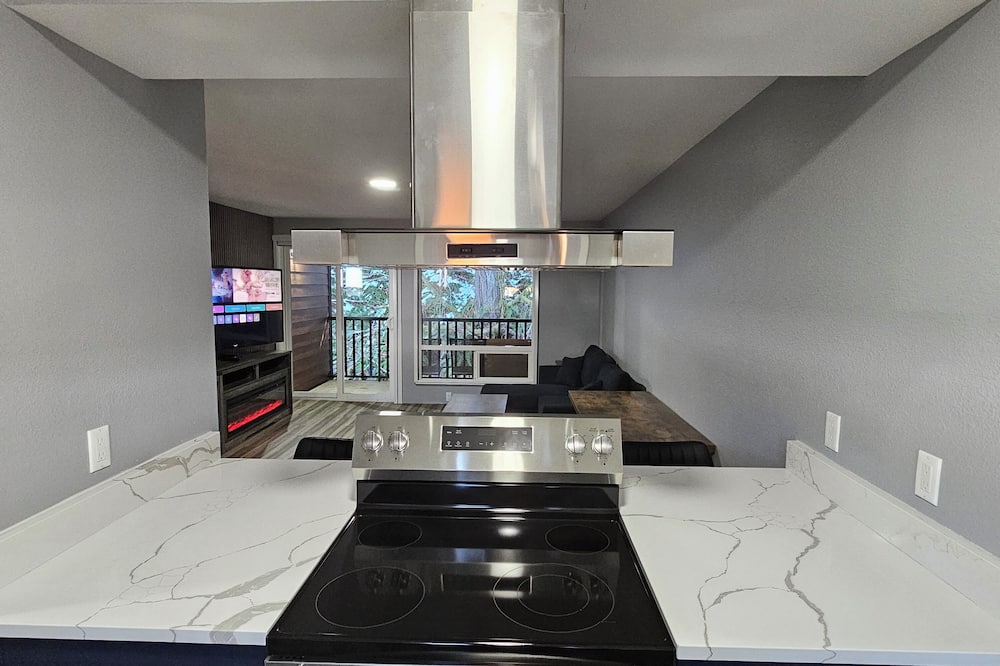 Olympic Suites Inn
