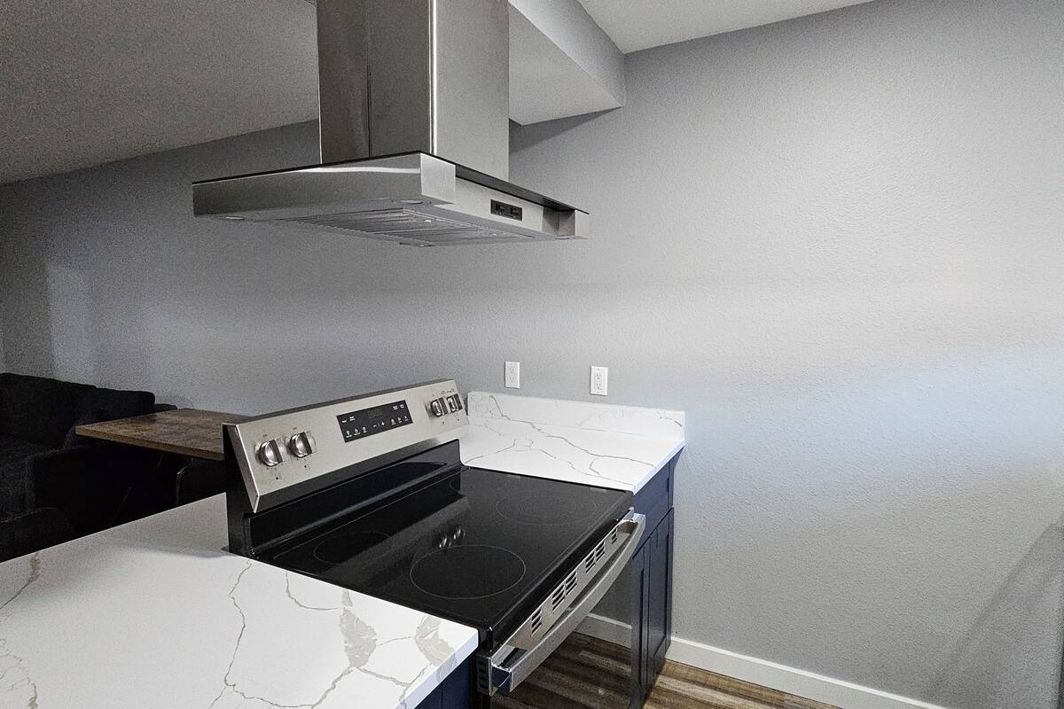 full-sized fridge, microwave, dishwasher, coffee/tea maker