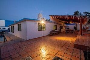 Outdoor dining - Great Rental for Families and Small Groups in Downtown Cabo San Lucas (Cabo San Lucas)