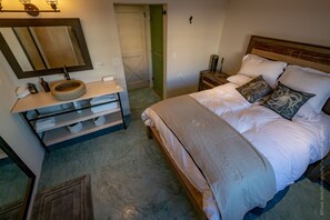 3 bedrooms, in-room safe, desk, iron/ironing board - Great Rental for Families and Small Groups in Downtown Cabo San Lucas (Cabo San Lucas)