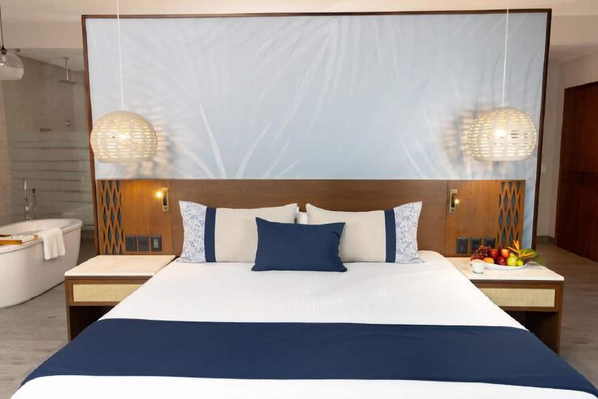1 chambre, minibar, coffres-forts dans les chambres, bureau