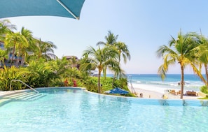 5 outdoor pools, cabanas (surcharge), pool umbrellas