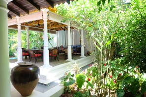 ลานระเบียง/นอกชาน