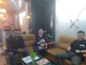 Porch - Dragon Ample Hotel (Dhaka)