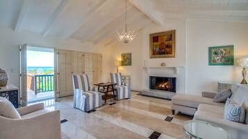 Classic House, Multiple Beds, Beach View | Interior