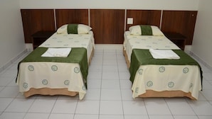 Habitació tradicional, 1 llit individual, vistes al pati | 1 dormitori, habitacions insonoritzades, wifi gratuïta i roba de llit 