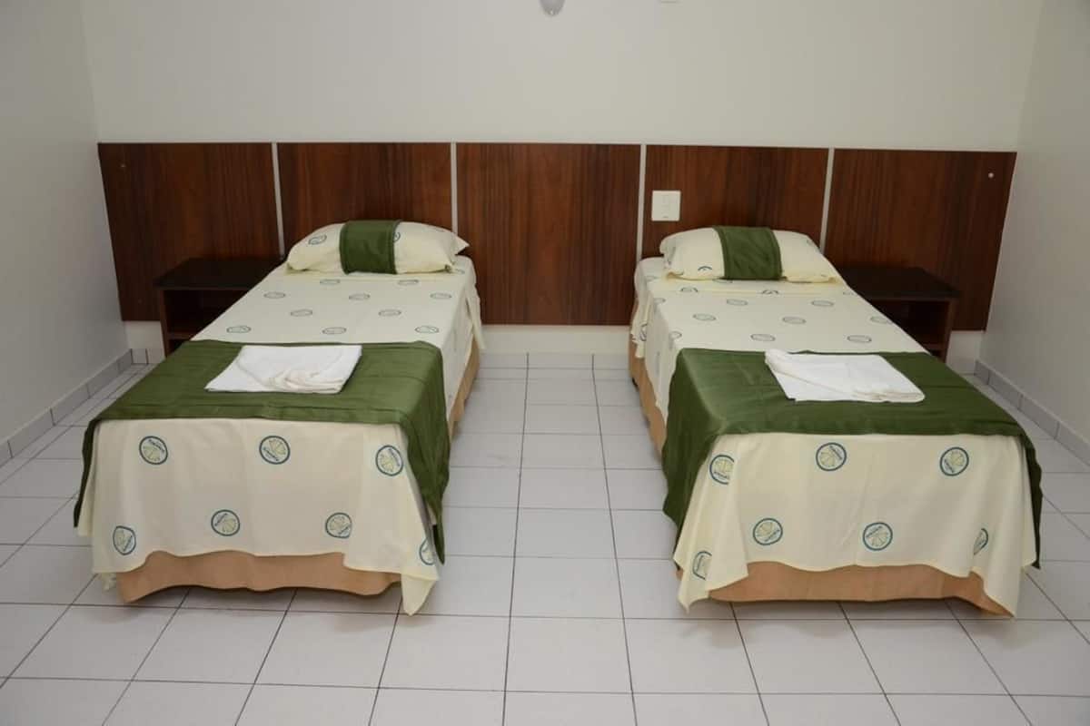 Quarto tradicional, 1 cama de solteiro, vista para o pátio | 1 quarto, quartos à prova de som, Wi-Fi de cortesia, roupa de cama