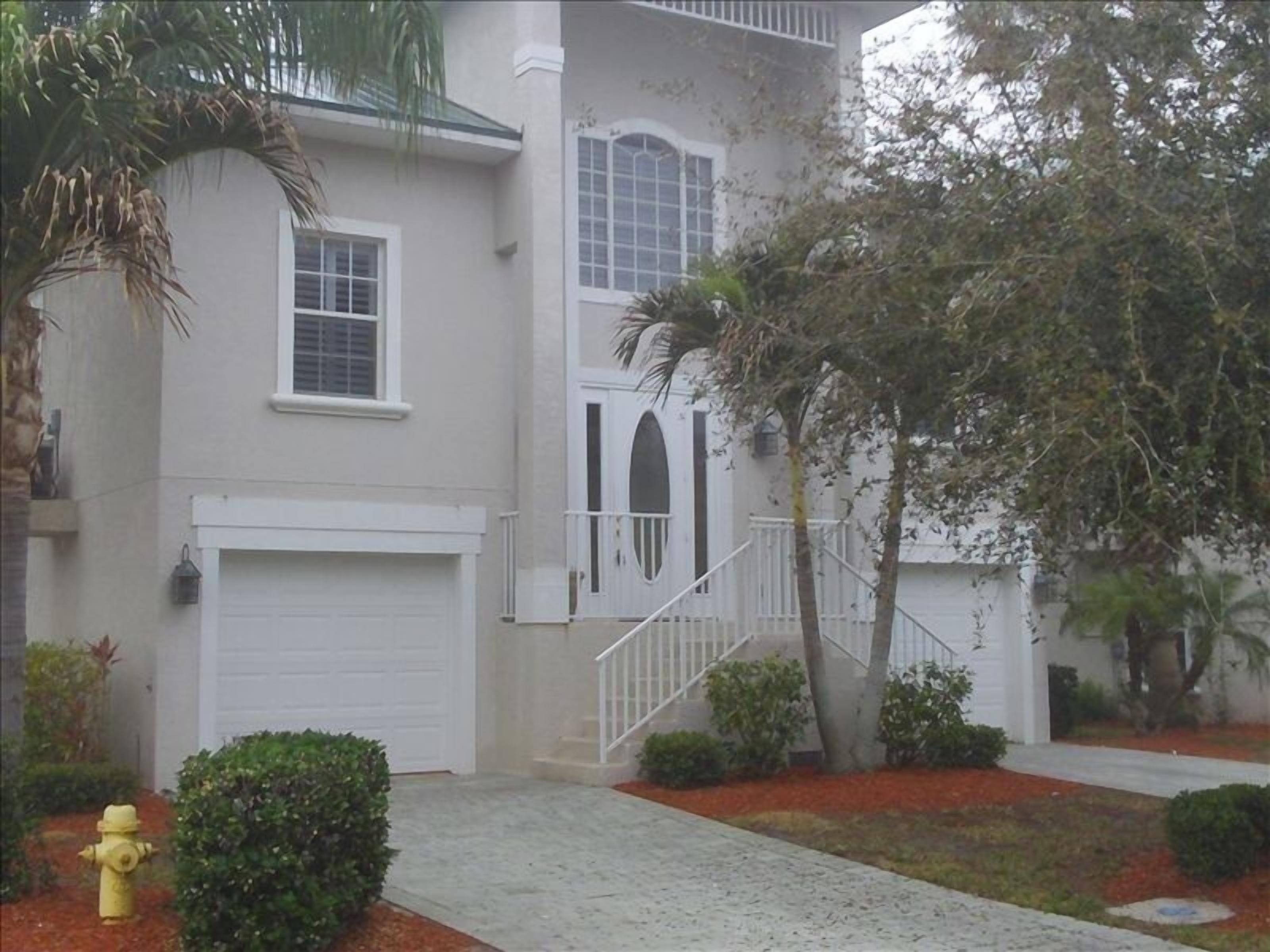 Beautiful Private Home in Gated Community -multiple month discounts 