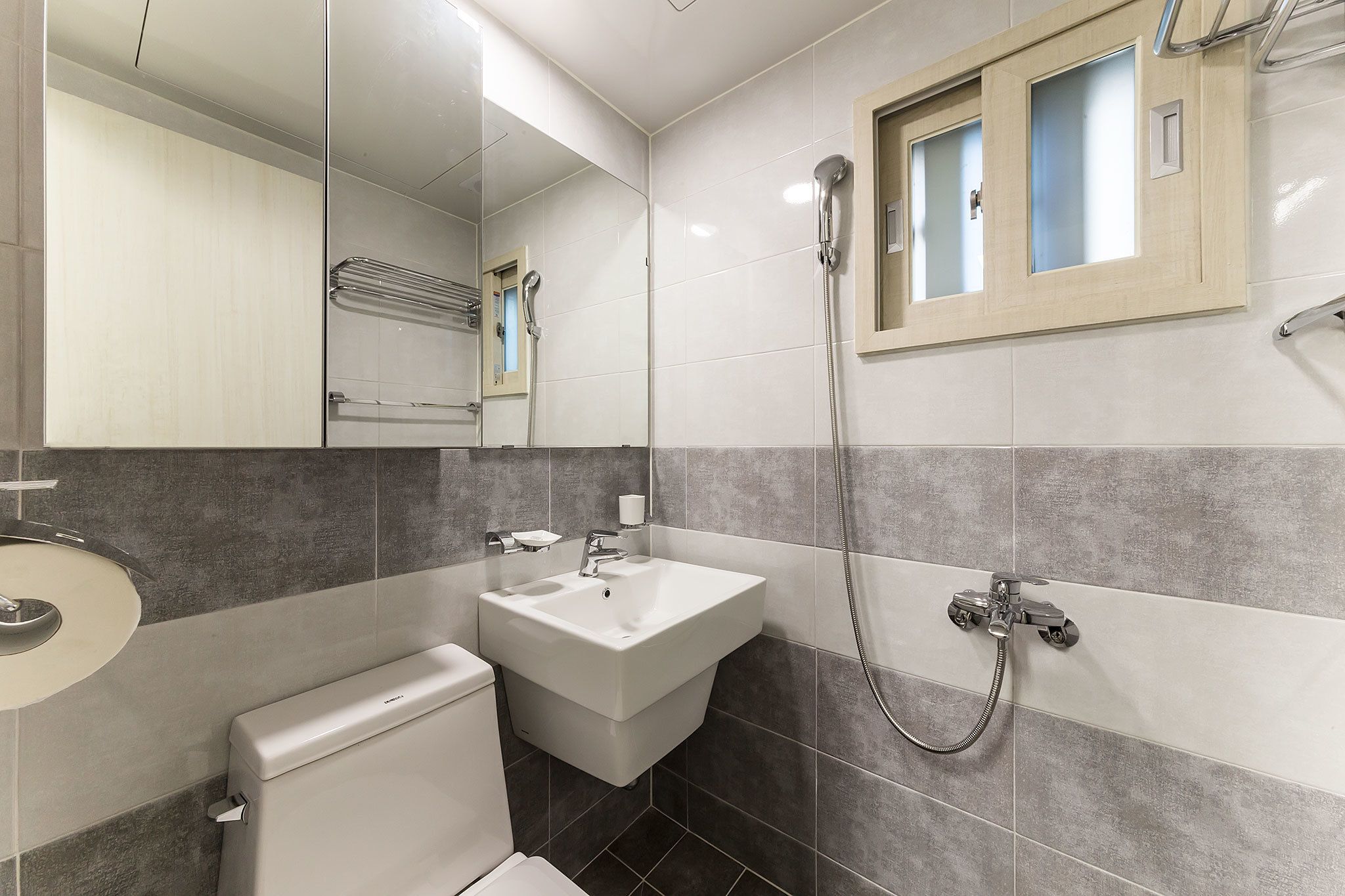 shower, free toiletries, hair dryer, bathrobes