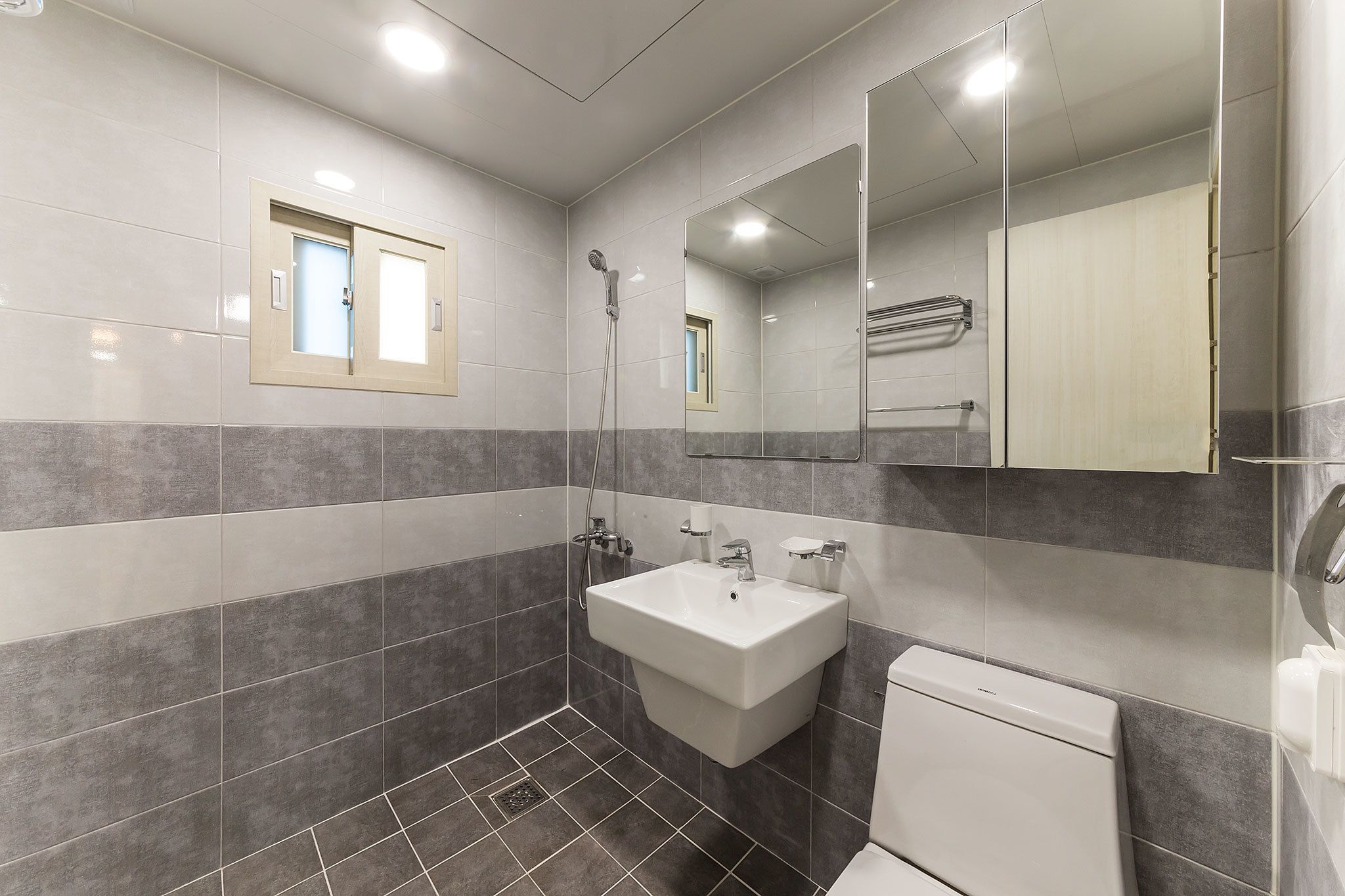 shower, free toiletries, hair dryer, bathrobes