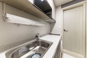 Fridge, microwave, stovetop - It's W (Suwon)