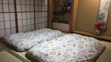 2 bedrooms, free WiFi, bed sheets, wheelchair access