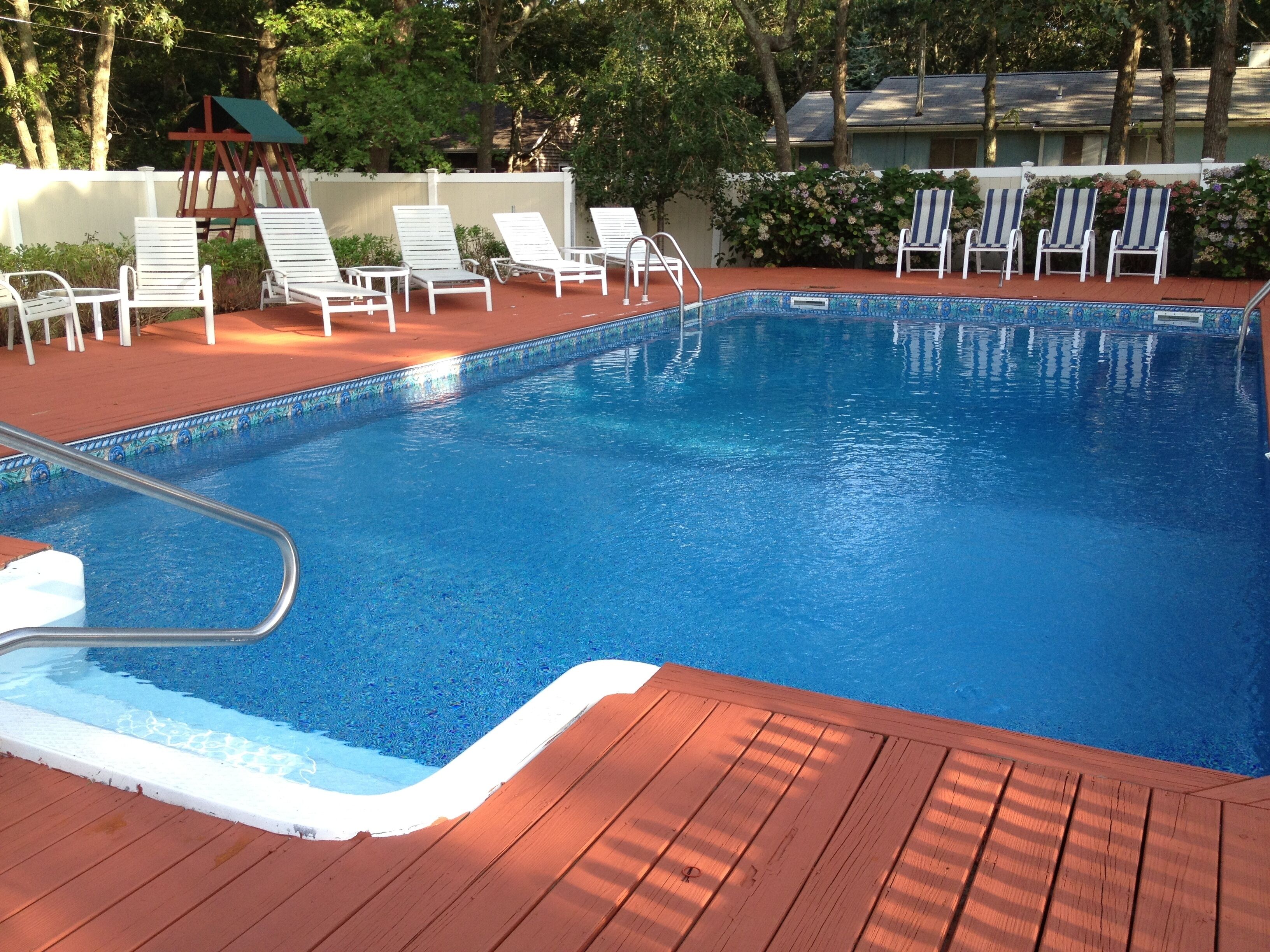 Pet Friendly! Spacious town house style open concept. Salt Water Pool & HotTub